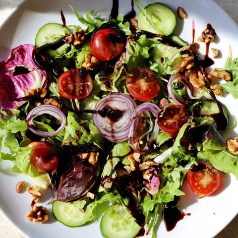 Quick Balsamic Vinegar Salad